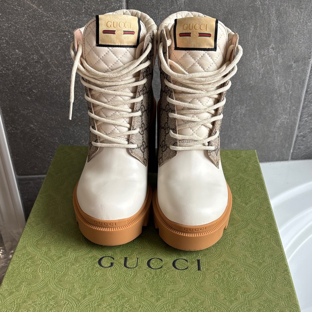 Gucci Women's Lace-Up Boots in Cream and Tan